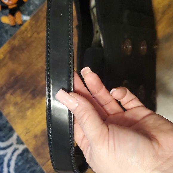 Kate Spade Purse - Picture 4 of 9